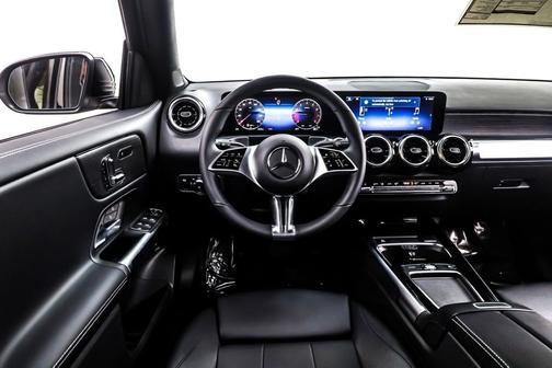 2026 Mercedes-Benz GLB 250 Base