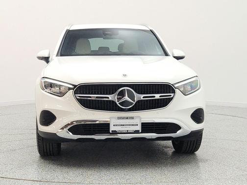 Polar White 2026 Mercedes-Benz GLC 300 Base
