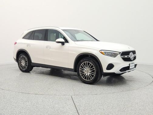 Polar White 2026 Mercedes-Benz GLC 300 Base