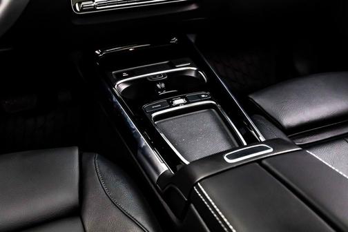 2025 Mercedes-Benz GLB 250 Base