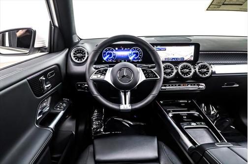 2025 Mercedes-Benz EQB 300 4MATIC