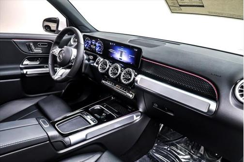 2025 Mercedes-Benz EQB 300 4MATIC