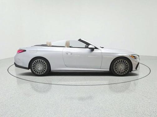 Cirrus Silver Metallic 2027 Mercedes-Benz CLE 300 4MATIC Cabriolet