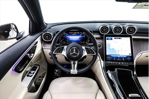 2025 Mercedes-Benz GLC 350e Base