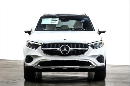 2025 Mercedes-Benz GLC 350e Base
