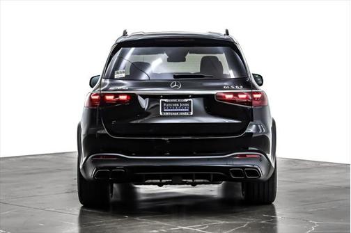 2025 Mercedes-Benz AMG GLS 63 Base