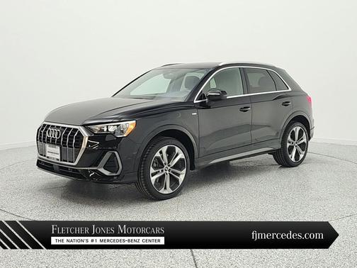 Mythos Black Metallic 2021 Audi Q3 45 S line Premium