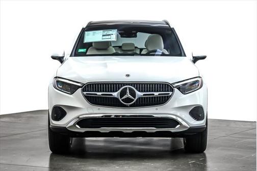 2025 Mercedes-Benz GLC 350e Base