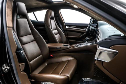 2015 Porsche Panamera Turbo