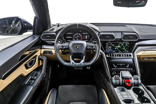 2023 Lamborghini Urus S