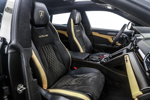 2023 Lamborghini Urus S