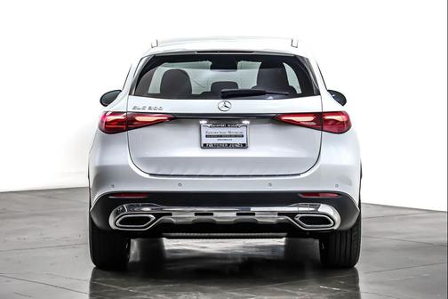 2025 Mercedes-Benz GLC 300 Base