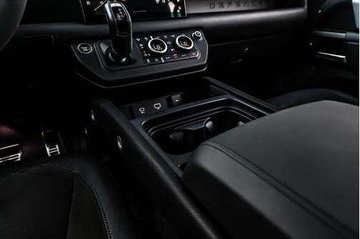2023 Land Rover Defender 110 Carpathian Edition