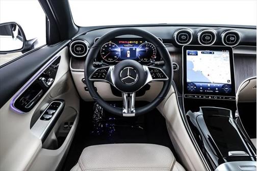 2025 Mercedes-Benz GLC 350e Base