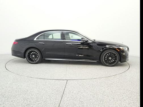 Obsidian Black Metallic 2026 Mercedes-Benz S-Class S 580 4MATIC