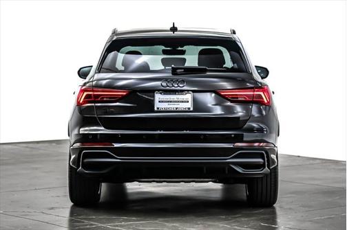 2025 Audi Q3 Premium 45 TFSI S line quattro Tiptronic