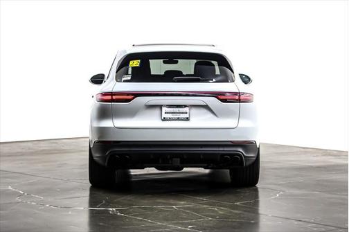 2022 Porsche Cayenne Platinum Edition