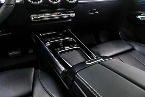 2025 Mercedes-Benz EQB 300 4MATIC