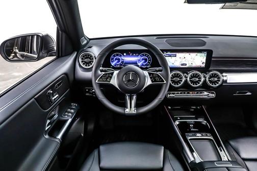 2025 Mercedes-Benz EQB 300 4MATIC