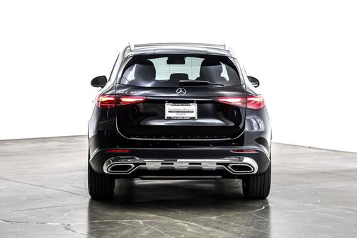 2025 Mercedes-Benz GLC 300 Base