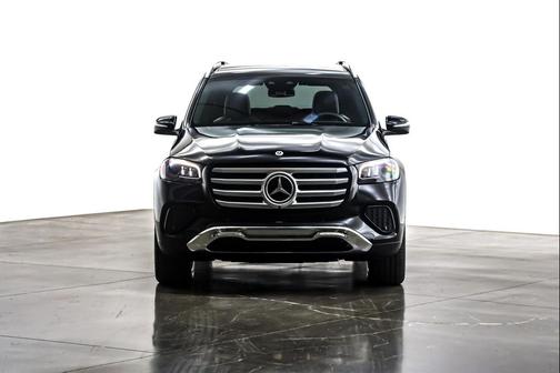 2026 Mercedes-Benz GLS 450 4MATIC
