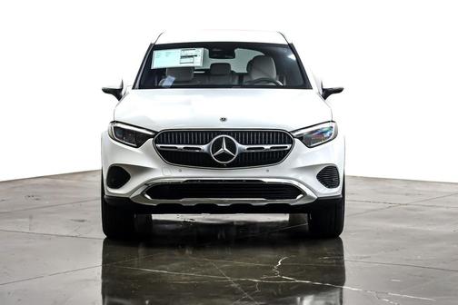 2026 Mercedes-Benz GLC 300 Base