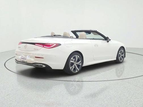 Polar White 2027 Mercedes-Benz CLE 300 4MATIC Cabriolet