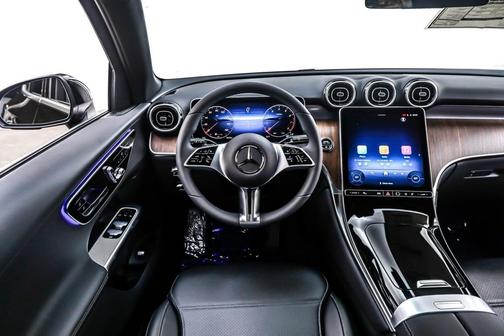 2026 Mercedes-Benz GLC 300 4MATIC