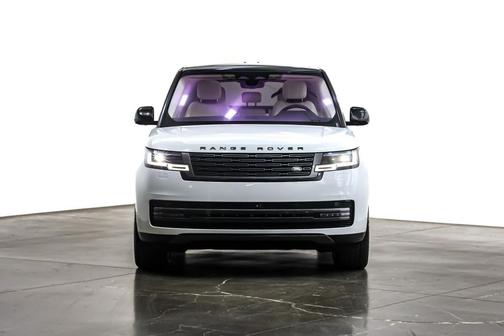 2023 Land Rover Range Rover P530 SE