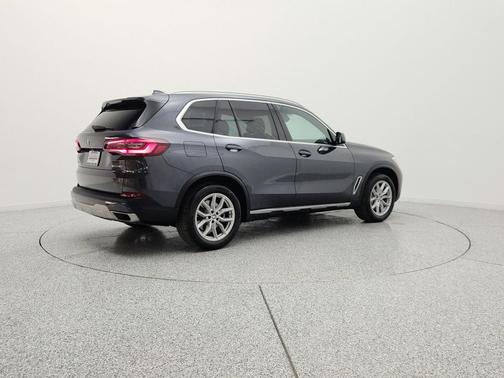 Arctic Gray Metallic 2020 BMW X5 sDrive40i