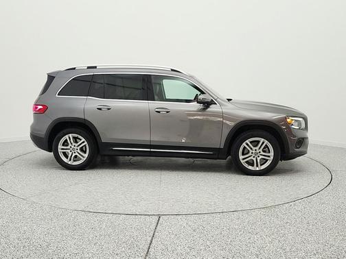 Mountain Grey Metallic 2022 Mercedes-Benz GLB 250 Base