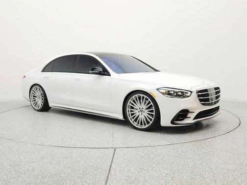 MANUFAKTUR Moonlight White Metallic 2024 Mercedes-Benz S-Class 4MATIC