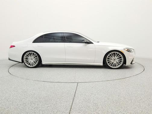 MANUFAKTUR Moonlight White Metallic 2024 Mercedes-Benz S-Class 4MATIC