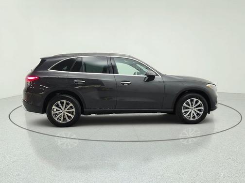 Graphite Grey Metallic 2026 Mercedes-Benz GLC 300 Base