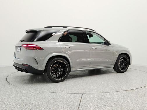 MANUFAKTUR Alpine Grey 2026 Mercedes-Benz AMG GLE 53 4MATIC+