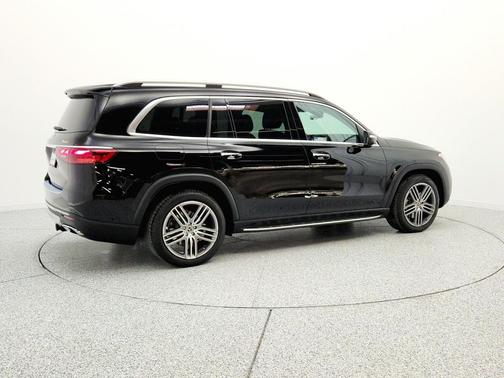 Black 2026 Mercedes-Benz GLS 450 4MATIC