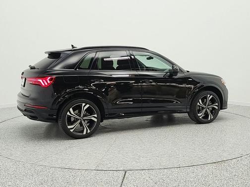 Mythos Black Metallic 2024 Audi Q3 45 S line Premium Plus