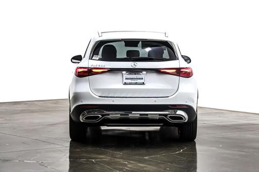 Polar White 2026 Mercedes-Benz GLC 300 Base