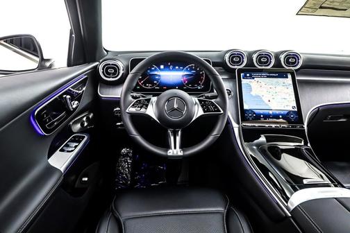 Polar White 2026 Mercedes-Benz GLC 300 Base