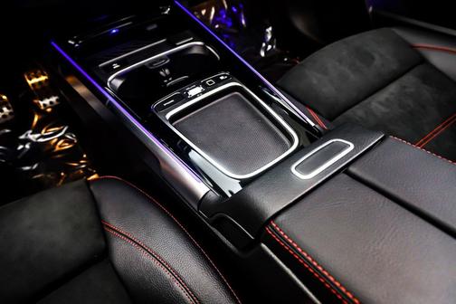 2026 Mercedes-Benz GLB 250 Base