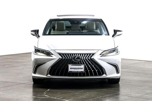 2024 Lexus ES 300h Luxury