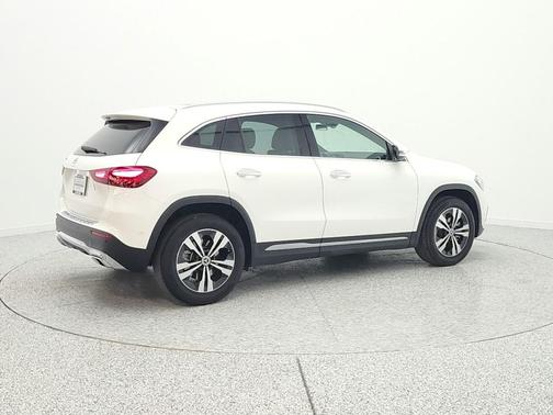 Polar White 2026 Mercedes-Benz GLA 250 4MATIC