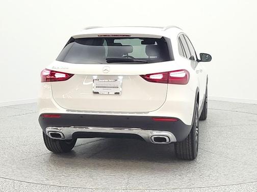 Polar White 2026 Mercedes-Benz GLA 250 4MATIC