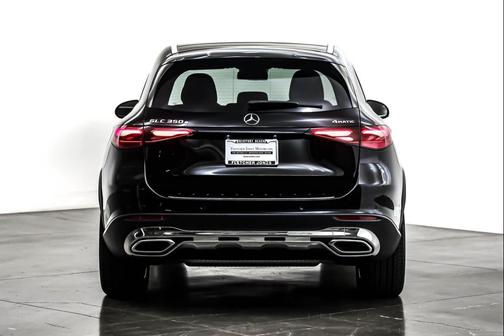2025 Mercedes-Benz GLC 350e Base