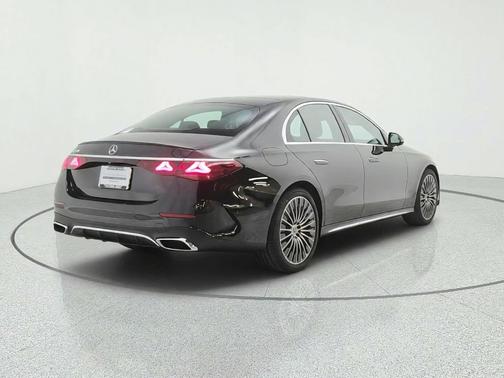 Black 2027 Mercedes-Benz E-Class E 350