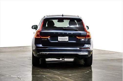 2022 Volvo XC60 Recharge Plug-In Hybrid T8 Inscription Expression