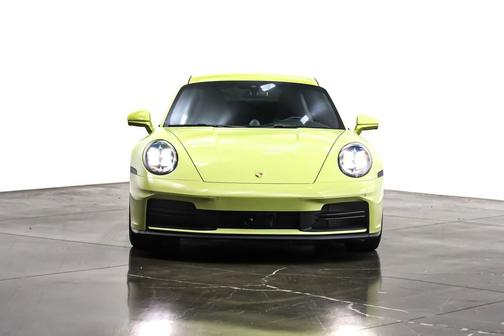 2025 Porsche 911 Carrera