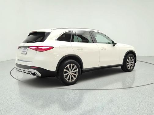 Polar White 2023 Mercedes-Benz GLC 300 Base