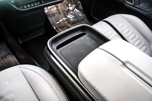 2023 Rivian R1S Adventure