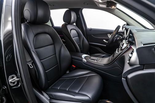 2022 Mercedes-Benz GLC 300 Base